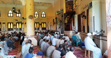 لحظة وصول جثمان شاب لقى مصرعه على يد سائق توك توك في الدقهلية