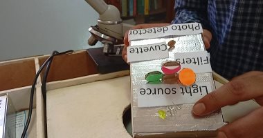"المعمل المتنقل" ينفذ 20 اختبارا في وقت واحد.. مشروع تخرج لطلاب بجامعة المنوفية