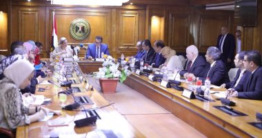 وزيرا التعليم العالى والبيئة يبحثان الترتيبات والاستعدادات لاستضافة COP 27