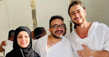 سعد لمجرد وحسام داغر يؤديان مناسك العمرة