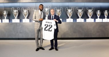 ريال مدريد يقدم أنطونيو روديجر لوسائل الإعلام بعد التوقيع رسمياً.. صور