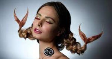 5 خطوات بسيطة لكسب قلب امرأة برج السرطان 