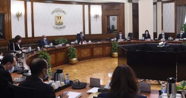 رئيس الوزراء يعقد اجتماعا لاستعراض التصور المحدث للبرنامج المتكامل للطروحات الحكومية 