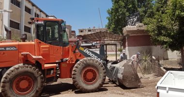 حملات نظافة مكثفة حول لجان الثانوية العامة ونقل 100 طن قمامة بالمحلة