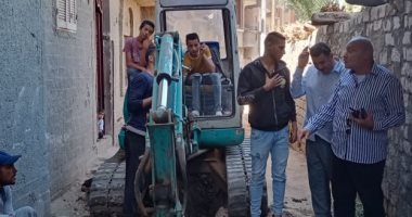 محافظ أسيوط: استكمال حملات النظافة والتطوير وحملات مكبرة لتحسين الخدمات.. صور