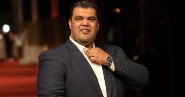 أحمد فتحى يحكى لـ"سهرانين" قصة كتابة أبيات شعر على كوباية لزوجته