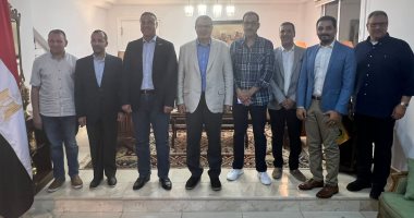 حفل عشاء على شرف وزير القوى العاملة بمنزل سفير مصر بالجزائر