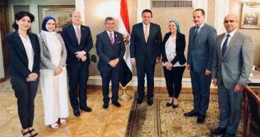 وزير التعليم العالى يستقبل سفير فنزويلا بالقاهرة لبحث التعاون العلمى بين البلدين