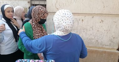 طلاب الثانوية يبدأون امتحان الإحصاء.. والتعليم تحدد المسئول عن الغش الإلكترونى