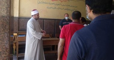رئيس الإدارة المركزية يتابع أعمال امتحانات الشهادة الثانوية الأزهرية بلجان الباجور