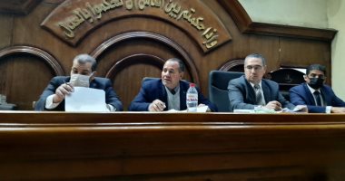 المشدد 10 سنوات لصاحب محل زجاج ولحام بتهمة حيازة حشيش وسلاح بالشرقية