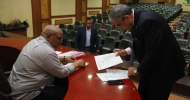 عادل عبد الفضيل يترشح لرئاسة اتحاد عمال مصر 