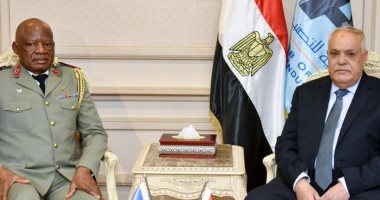 رئيس العربية للتصنيع يستقبل أمين عام وزارة الدفاع الكونغولي   