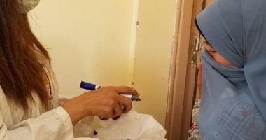 صحة المنيا تقدم الخدمات الطبية والعلاجية لـ1954 مواطنا بقرية بنى روح.. صور