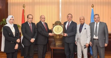 رئيس النيابة الإدارية يتفقد آخر تطورات إنشاء مجمع للنيابات فى الإسكندرية