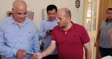 رئيس مدينة المحلة يتابع حملة طرق الأبواب بالإدارة الصحية أول