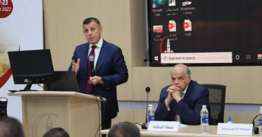 رئيس جامعة عين شمس يفتتح المؤتمر العلمى الأول لقسم الجراحة بكلية الطب