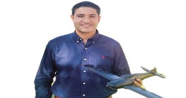 وزيرة الهجرة تهنئ عالما مصريا بأمريكا وضع نظرية جديدة بمعادلات الطائرات 