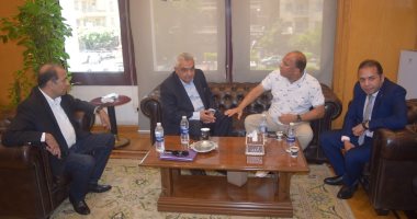 لجنة الجمارك بغرفة القاهرة تبحث سبلًا جديدة لضبط السوق