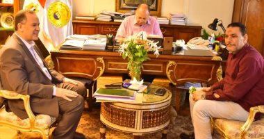 محافظ أسيوط يعتمد درجات تنسيق القبول بمدارس الثانوى الفنى.. اعرف التفاصيل