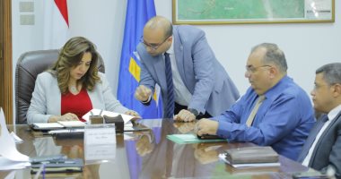 محافظ دمياط ورئيس "الطبية المتخصصة" يبحثان ملفات المستشفيات التابعة للأمانة