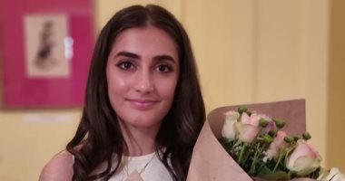 أمير رمسيس يمنح الإيطالية سوامى روتولو جائزة أفضل ممثلة عن فيلم A Chiara