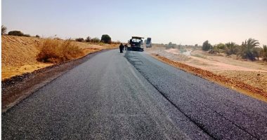 فريق "حياة كريمة" بأسوان يتفقد معدلات تنفيذ مشروعات المبادرة بوادى الصعايدة