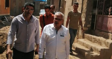 رئيس مياه المنوفية يتابع تنفيذ مشروعات "حياة كريمة" بقرية عشما فى الشهداء