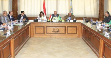 محافظ الجيزة: مشروعات مياه الشرب والصرف أضافت 800 ألف متر مياه للبؤر الساخنة