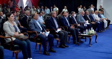رئيس الوزراء يتفقد مشروعات مبادرة "حياة كريمة" بالغربية.. مدبولى: نواصل المتابعة الميدانية على أرض الواقع لمعدلات تنفيذ أعمال المشروعات.. ويؤكد: المبادرة الرئاسية مشروع القرن الجديد وتؤسس للجمهورية الجديدة