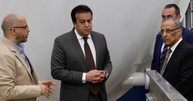 وزير التعليم العالى يتفقد وكالة الفضاء ويتابع تجهيزات مركز الأقمار الصناعية