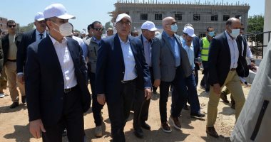 مدبولى يتفقد مشروع إنشاء مركز تنمية الأسرة والطفولة فى قرية نهطاى بالغربية