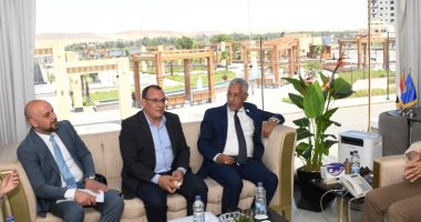 محافظ أسوان: دعم لا محدود للمهرجان الدولى السادس للتمور أكتوبر المقبل