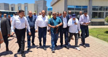 وفد "صناعة النواب" يتفقد المدينة الصناعية بالغردقة لدعم المشروعات الصغيرة.. صور 