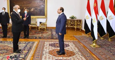 الرئيس السيسي يشهد أداء حلف اليمين لرؤساء محكمة النقض ومجلس وقضايا الدولة