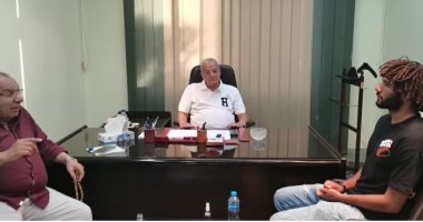 المقاولون العرب يمنح محمد النني عضوية شرفية مدى الحياة