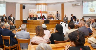 وزيرة الثقافة تطلق اسم جابر عصفور على ملتقى القاهرة للرواية فى دورته المقبلة