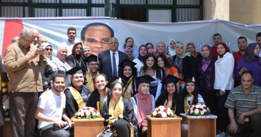 طلاب "تجارة القاهرة" ينظمون احتفالية كبرى بانتهاء امتحانات نهاية العام