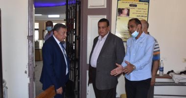 امتحان العربي ثانوية عامة 2021 .. محافظ البحيرة يتفقد اللجان فى المدارس "صور