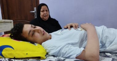 أحمد "حافظ القرآن" أصيب بشلل رباعي أثناء ذهابه لامتحانات الإعدادية.. فيديو