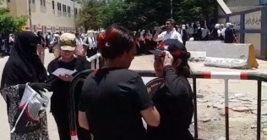 طلاب الثانوية العامة بأسوان: امتحان اللغة الفرنسية سهل والوقت كاف.. صور