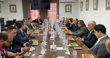 محافظ دمياط لوفد النواب: أصحاب المشروعات الصغيرة يواجهون صعوبة فى تسويق منتجاتهم