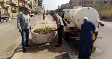 محافظ الغربية يتابع أعمال النظافة فى السنطة وقطور والمحلة.. صور