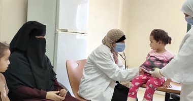 صحة المنيا تقدم خدمات طبية وعلاجية لـ1794 مواطنا بقرية هور بملوى.. صور
