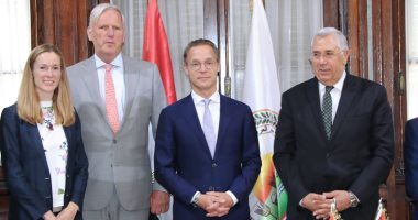 وزير الزراعة يبحث مع مبعوث هولندا للمناخ تأثير التغيرات المناخية على الغذاء