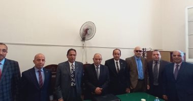 تكريم المستشار عبد العزيز سالم رئيس محكمة بجنايات الإسكندرية لبلوغه سن المعاش