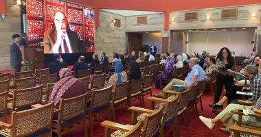 الجامعة الأمريكية بالقاهرة تطلق مبادرتها الخاصة بالتغير المناخي.. محمود محيى الدين: لا يمكننا تجاهل الفقر والجوع وخلق فرص العمل ووضع نهج شامل لجدول أعمال تغير المناخ بأكمله 