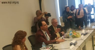 حفل توقيع "وصايا وحيد حامد" لشريف عارف بمكتبة مصر العامة بحضور فنانين وكتّاب.. صور
