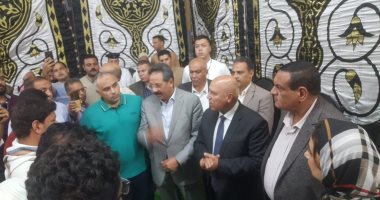 وزير النقل يزور البحيرة لتأدية واجب العزاء فى ضحية انقلاب قطار البضائع