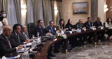 رئيس الوزراء: الاتفاق على وضع إطار زمنى لتنفيذ الاتفاقيات المشتركة مع الجزائر